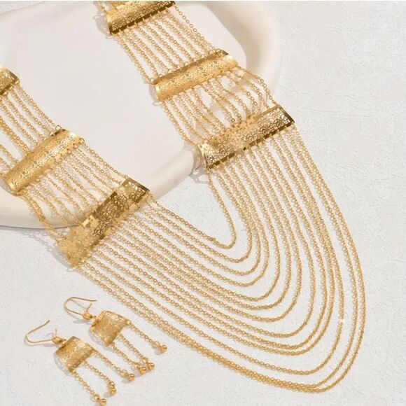 New ANTHRO Set filigree flower casscading chains necklace earrings Set - Picture 3 of 11